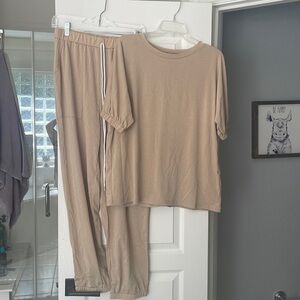 Beige lounge set NWOT